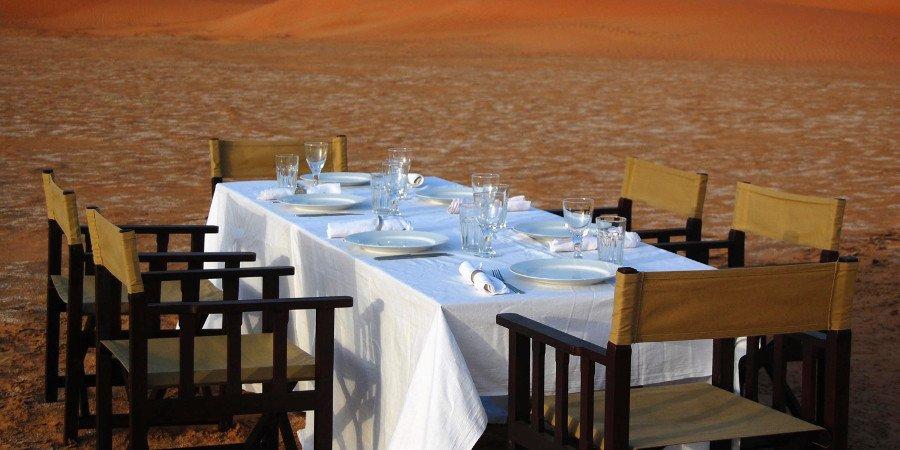 A cena tra le dune